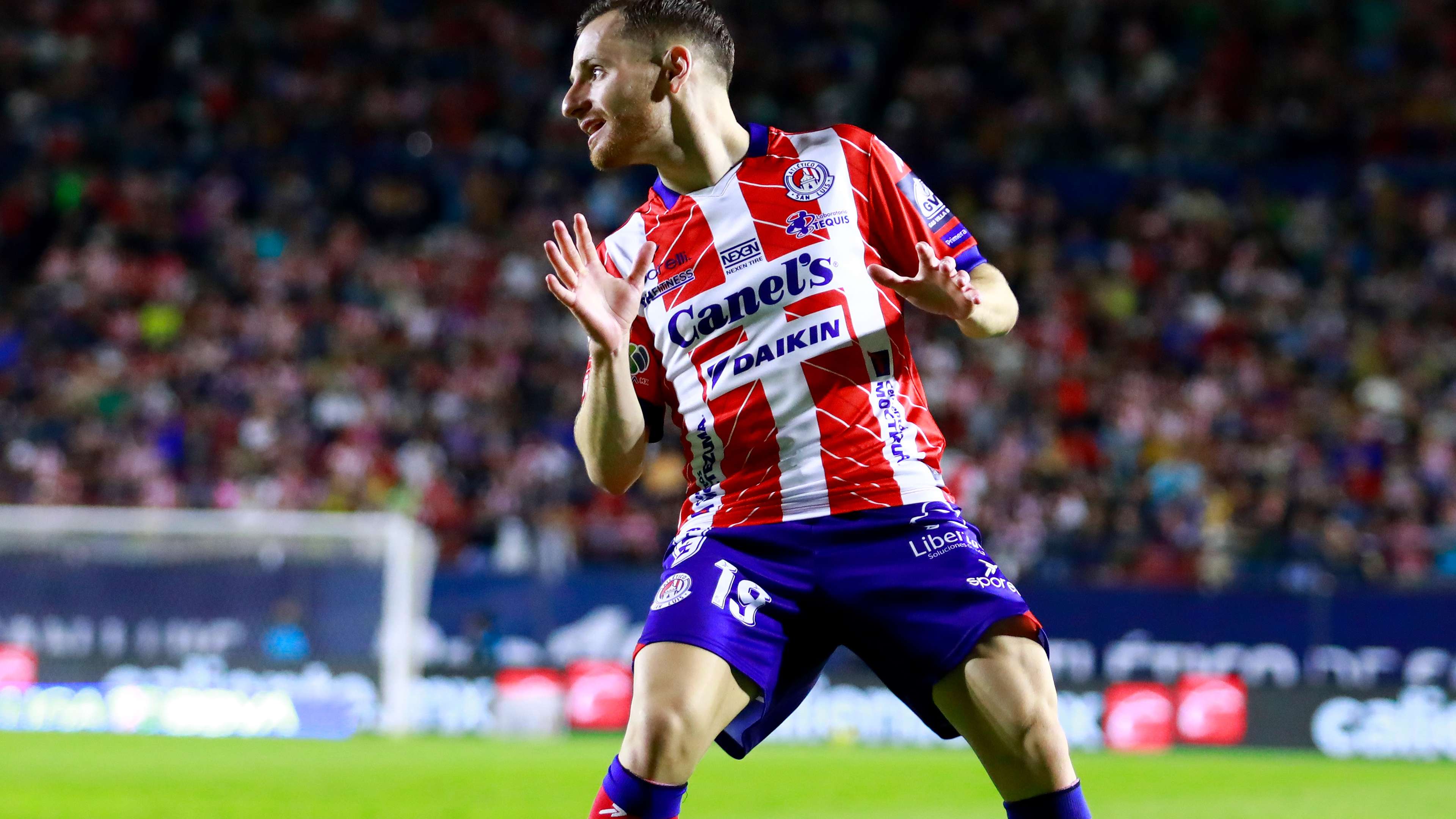 英超第20輪曼聯2-1曼城 B費後插推射扳平惹越位爭議 拉什福德倒地鏟射逆轉勝.